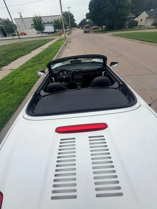 2002 Toyota MR2 Spyder/MR-S - Image 5 of 19