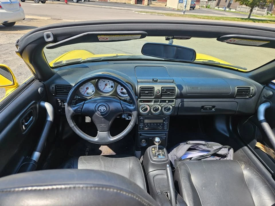 2002 Toyota MR2 Spyder/MR-S - Image 5 of 6