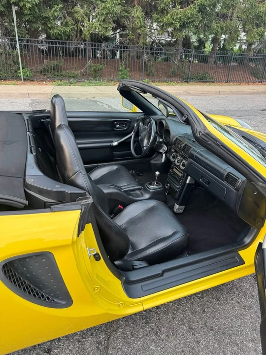 2002 Toyota MR2 Spyder/MR-S - Image 9 of 17