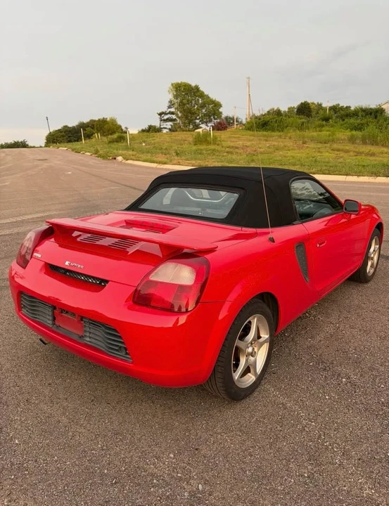 2002 Toyota MR2 Spyder/MR-S - Image 3 of 8