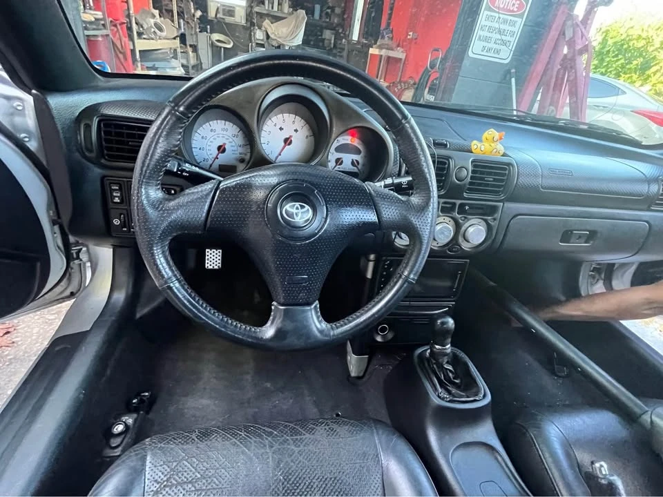 2002 Toyota MR2 Spyder/MR-S - Image 6 of 7