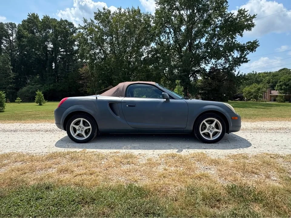 2002 Toyota MR2 Spyder/MR-S - Image 6 of 19