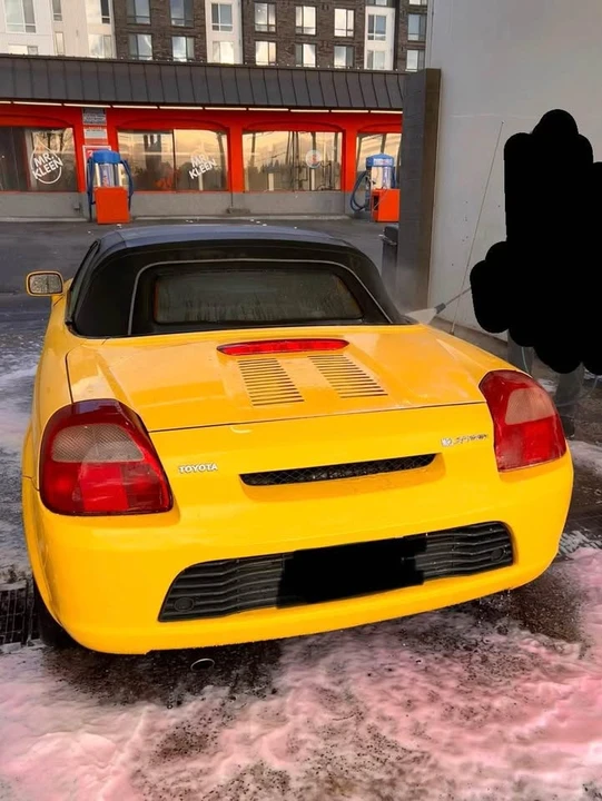 2002 Toyota MR2 Spyder/MR-S - Image 6 of 10