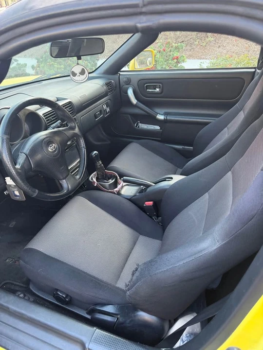 2002 Toyota MR2 Spyder/MR-S - Image 5 of 8
