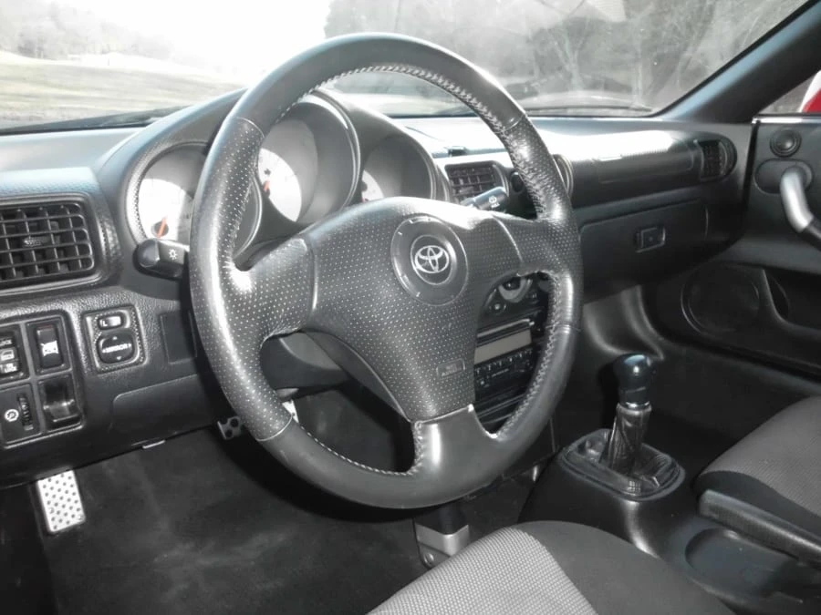 2002 Toyota MR2 Spyder/MR-S - Image 4 of 5