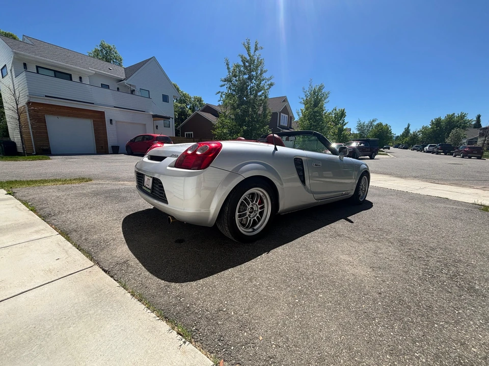 2002 Toyota MR2 Spyder/MR-S - Image 7 of 31