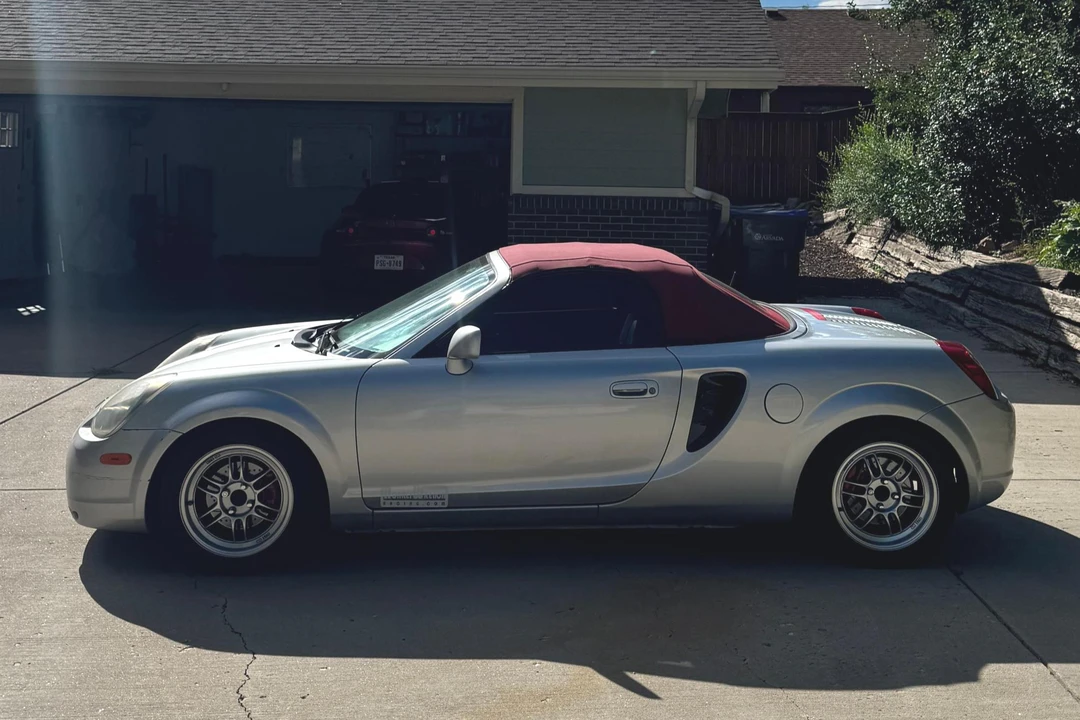 2001 Toyota MR2 Spyder/MR-S - Image 3 of 31