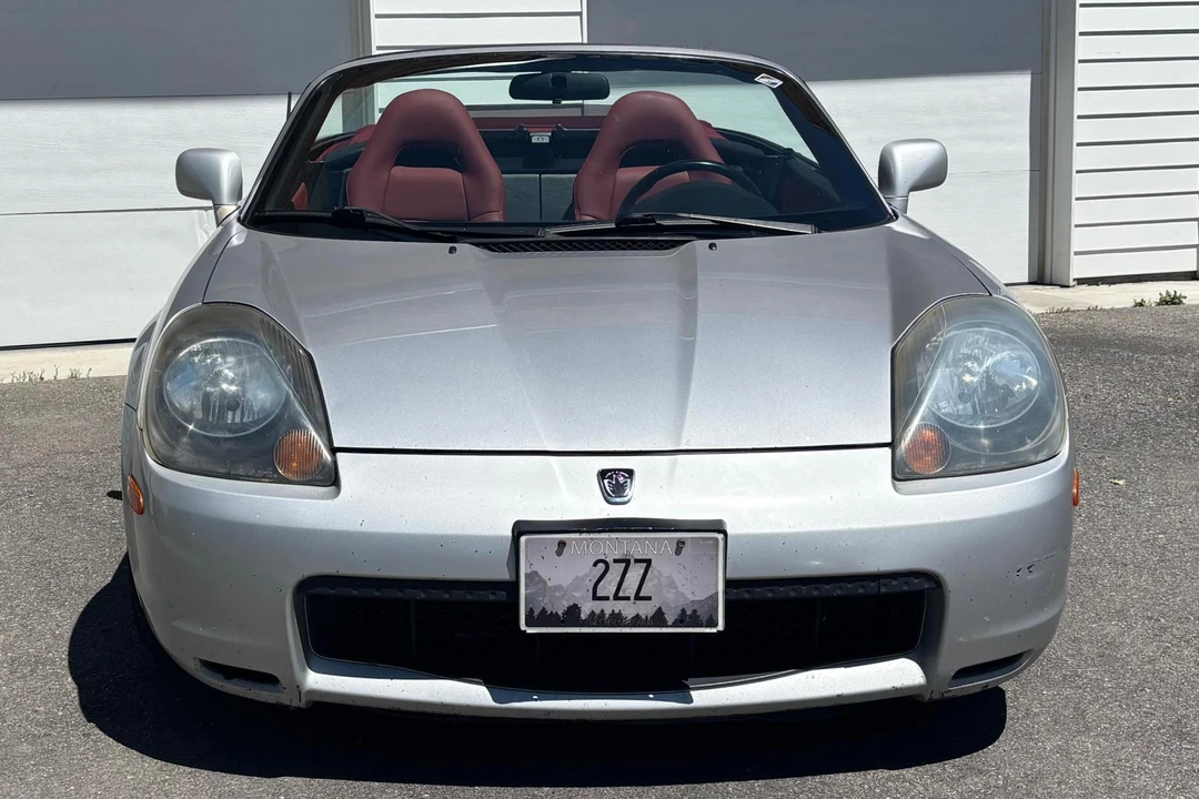 2002 Toyota MR2 Spyder/MR-S - Image 2 of 31