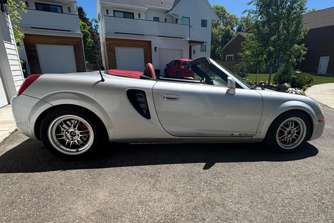 2002 Toyota MR2 Spyder/MR-S - Image 3 of 31