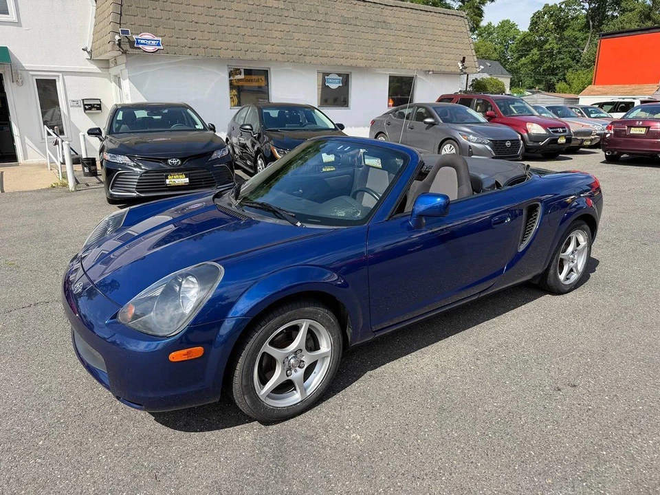 2002 Toyota MR2 Spyder/MR-S - Image 15 of 26