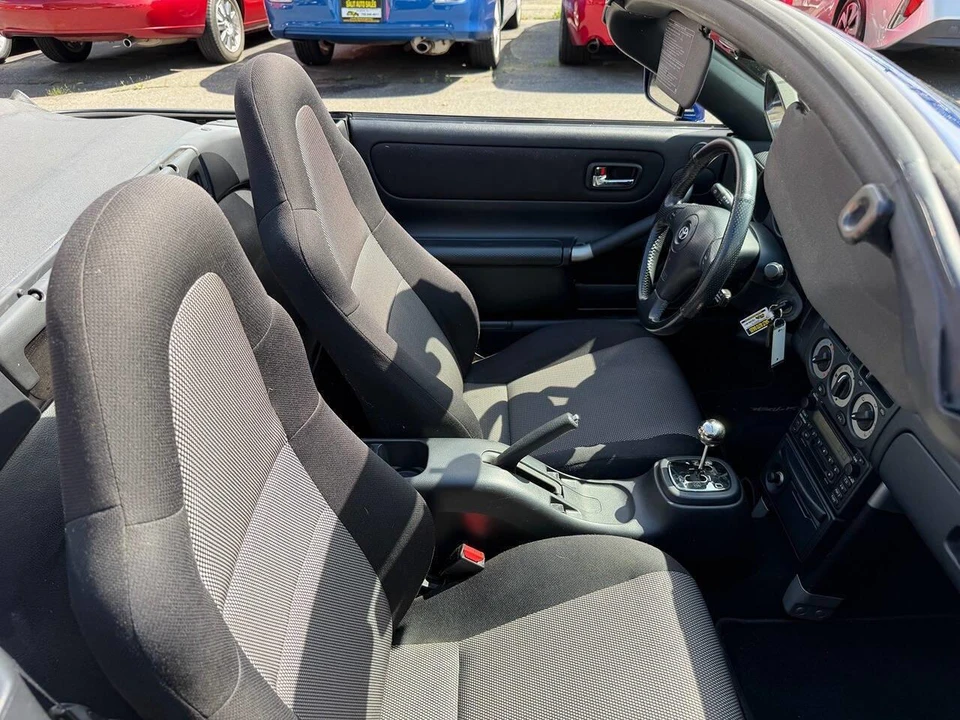 2002 Toyota MR2 Spyder/MR-S - Image 17 of 26