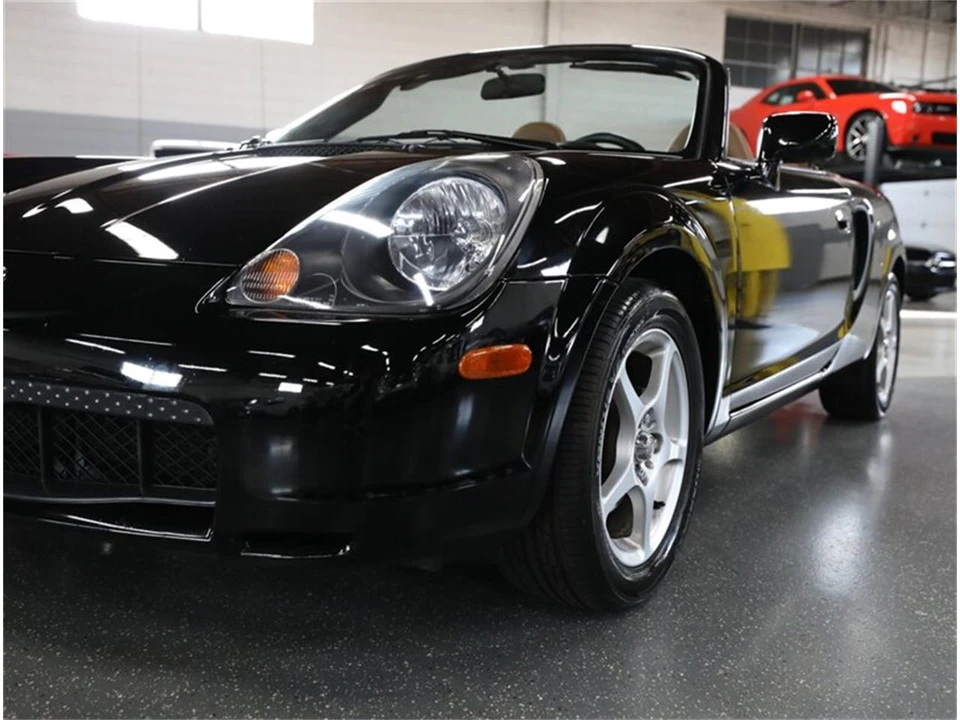 2002 Toyota MR2 Spyder/MR-S - Image 5 of 31
