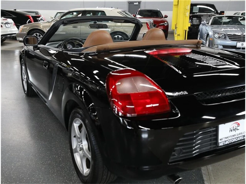 2002 Toyota MR2 Spyder/MR-S - Image 16 of 31