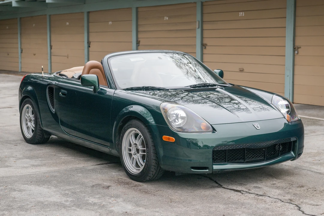 2002 Toyota MR2 Spyder/MR-S - Image 18 of 31