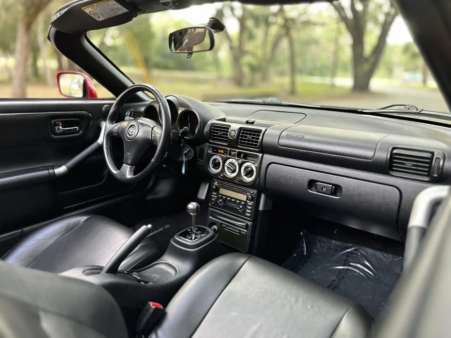 2002 Toyota MR2 Spyder/MR-S - Image 21 of 31