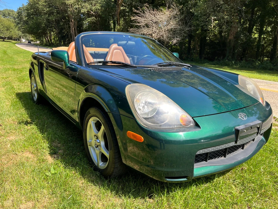 2002 Toyota MR2 Spyder/MR-S - Image 20 of 31