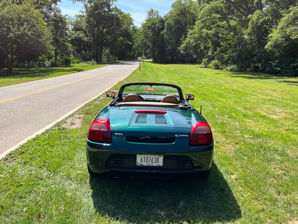 2002 Toyota MR2 Spyder/MR-S - Image 13 of 31