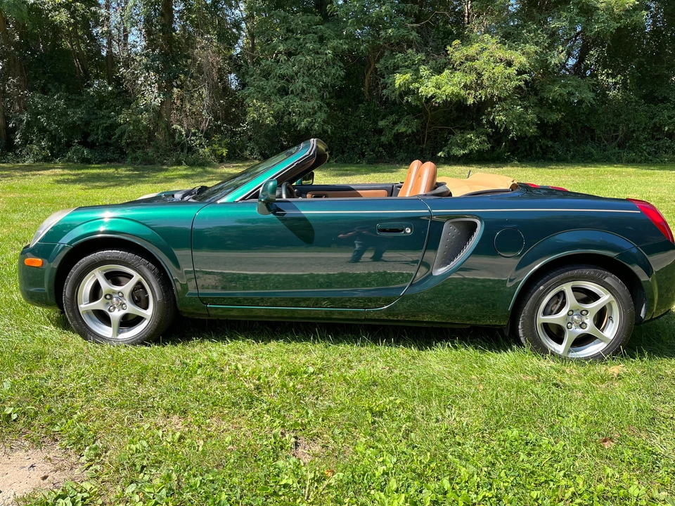 2002 Toyota MR2 Spyder/MR-S - Image 9 of 31