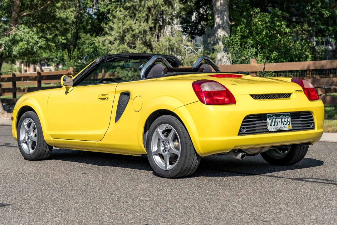 2002 Toyota MR2 Spyder/MR-S - Image 4 of 31