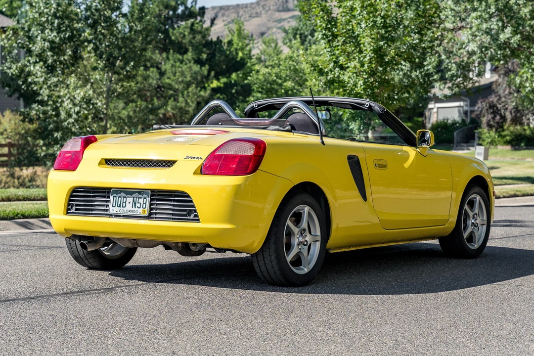 2002 Toyota MR2 Spyder/MR-S - Image 7 of 31