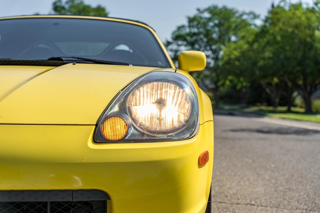 2002 Toyota MR2 Spyder/MR-S - Image 26 of 31