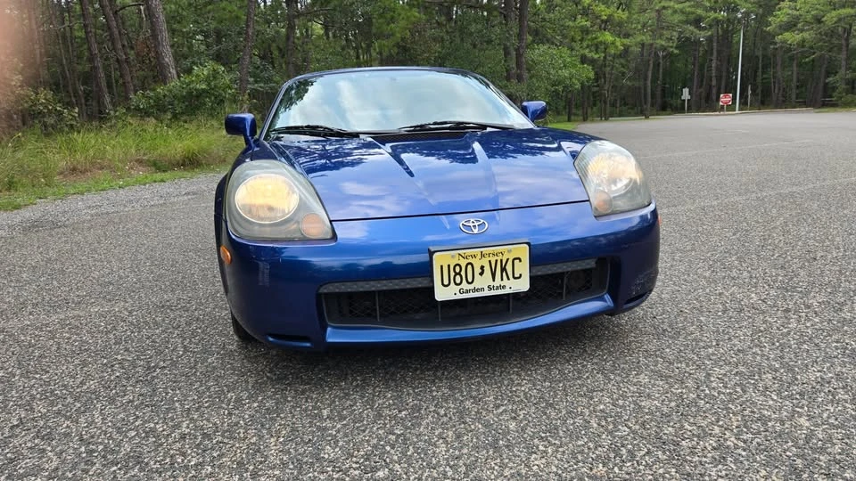 2002 Toyota MR2 Spyder/MR-S - Image 2 of 15