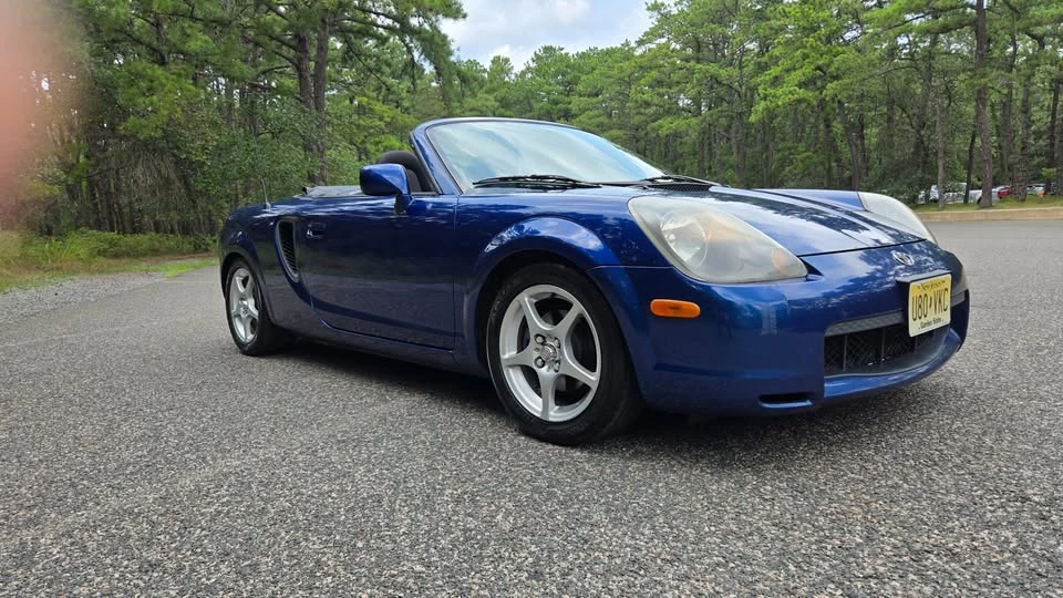 2002 Toyota MR2 Spyder/MR-S - Image 3 of 15