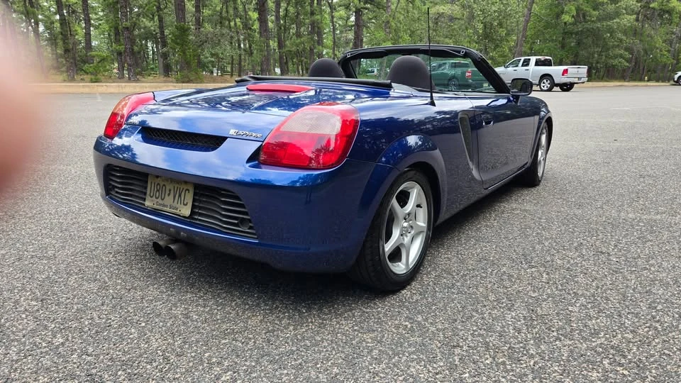 2002 Toyota MR2 Spyder/MR-S - Image 5 of 15