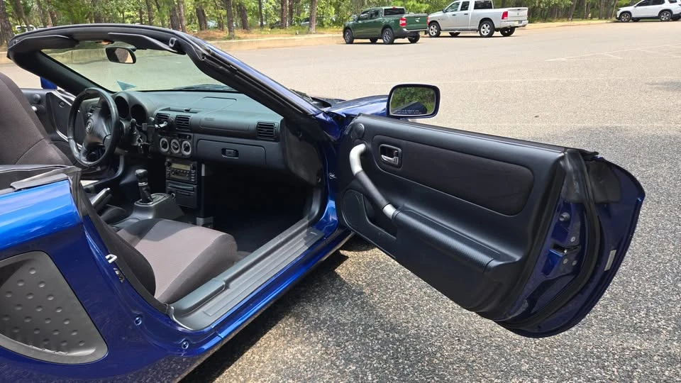 2002 Toyota MR2 Spyder/MR-S - Image 11 of 15