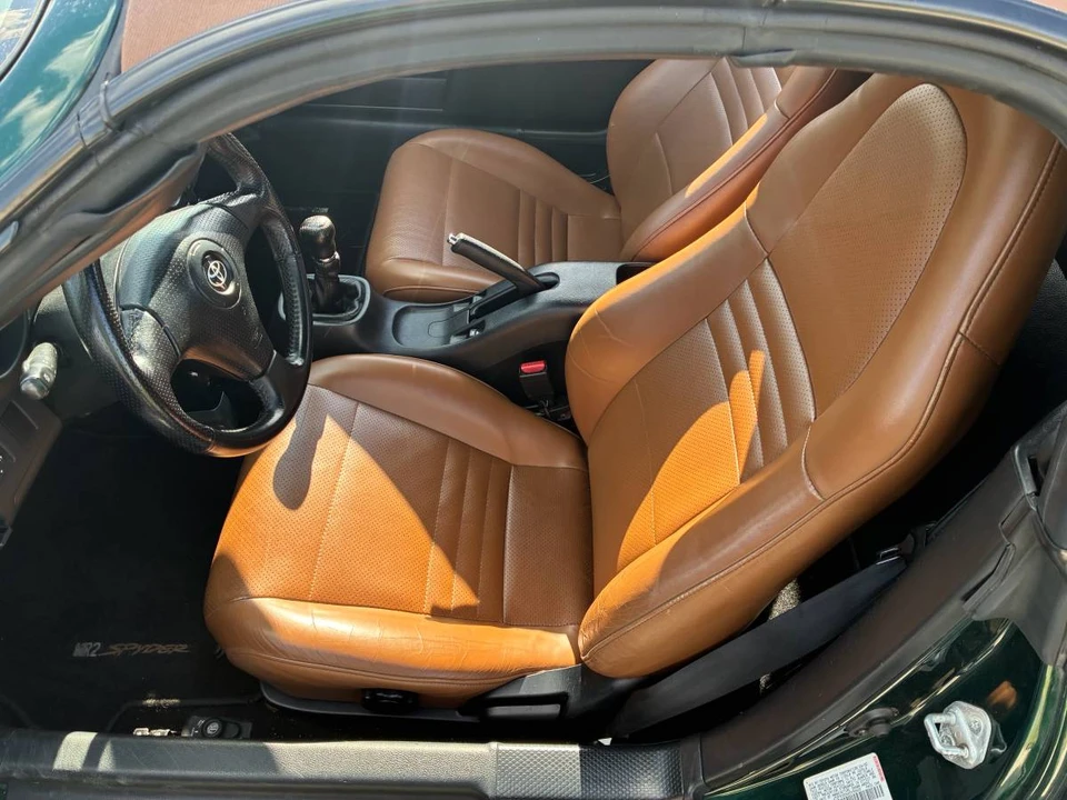 2002 Toyota MR2 Spyder/MR-S - Image 11 of 24