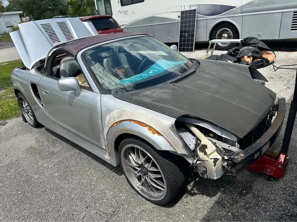 2002 Toyota MR2 Spyder/MR-S - Image 4 of 9
