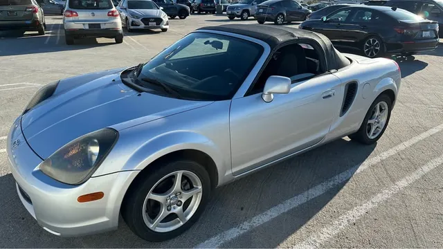 2002 Toyota MR2 Spyder