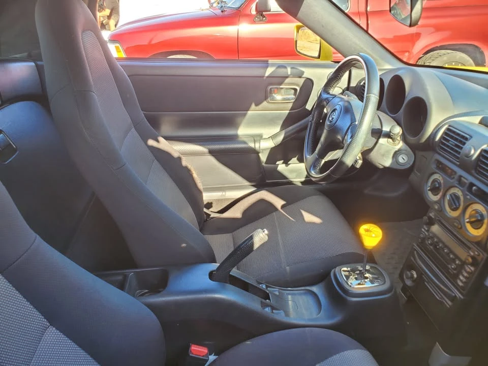 2002 Toyota MR2 Spyder/MR-S - Image 7 of 9