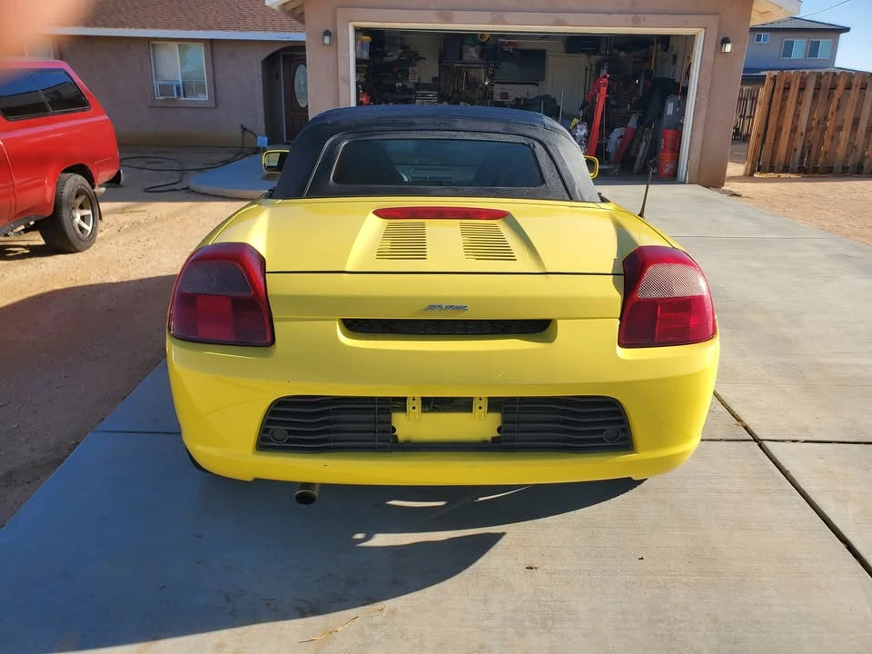 2002 Toyota MR2 Spyder/MR-S - Image 2 of 9