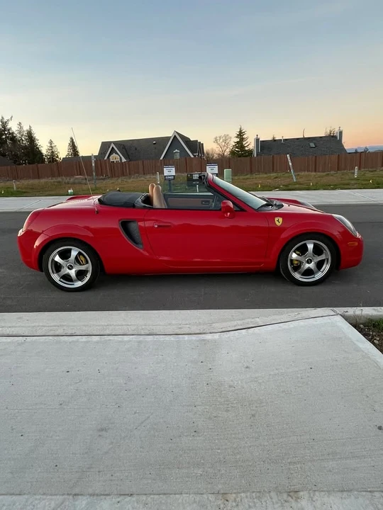 2002 Toyota MR2 Spyder/MR-S - Image 8 of 11
