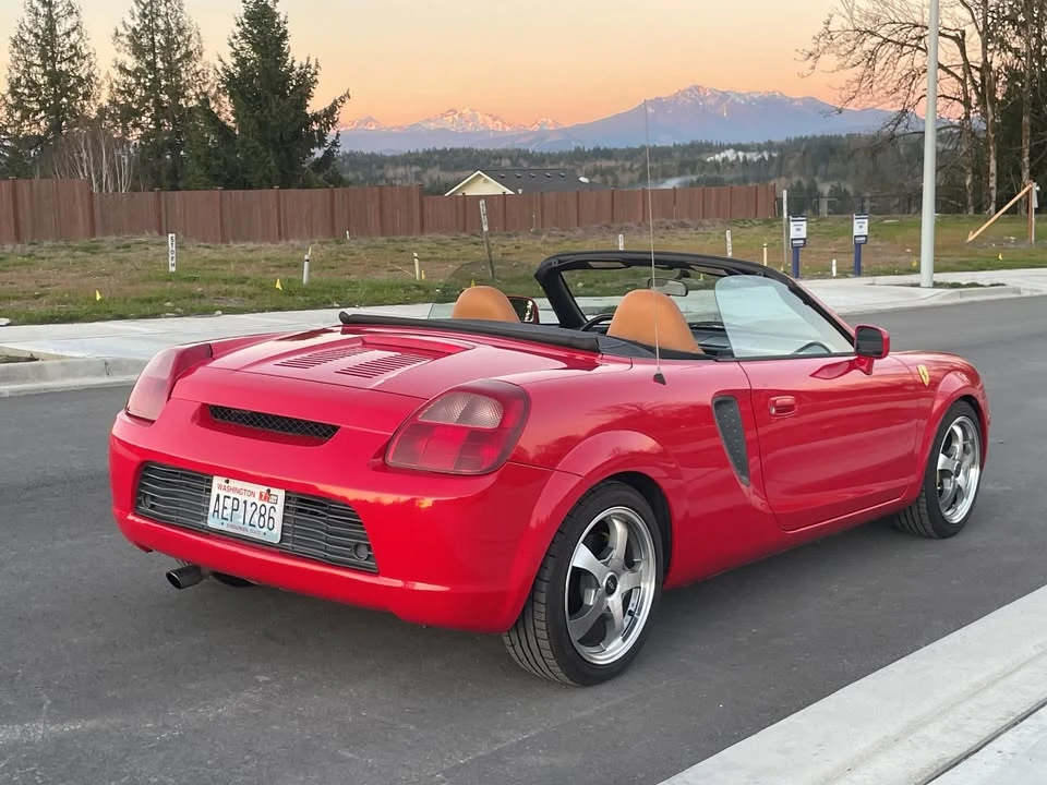 2002 Toyota MR2 Spyder/MR-S - Image 2 of 11