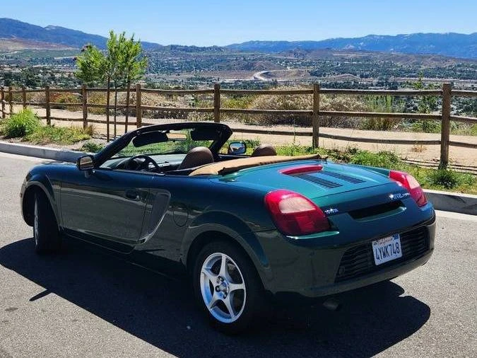 2002 Toyota MR2 Spyder/MR-S - Image 2 of 9