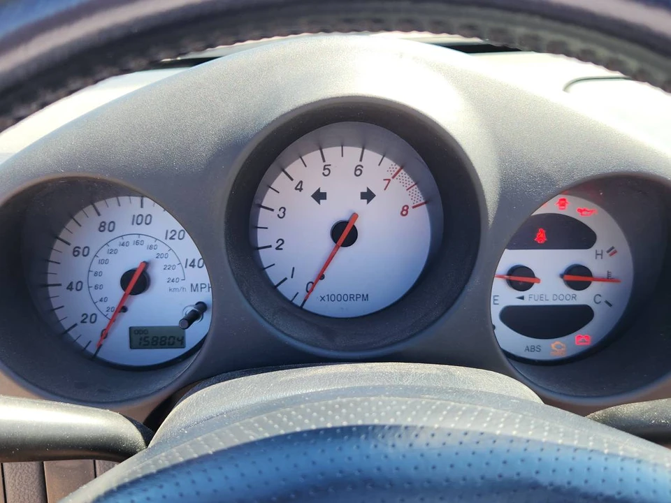 2002 Toyota MR2 Spyder/MR-S - Image 9 of 9
