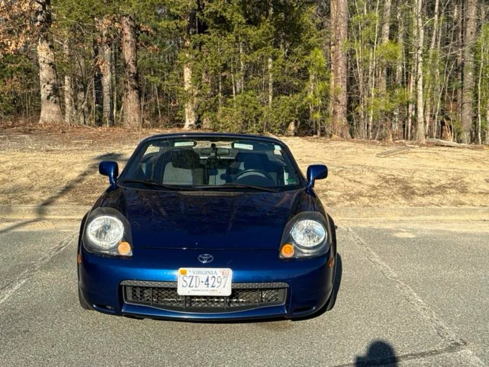2002 Toyota MR2 Spyder/MR-S - Image 9 of 22