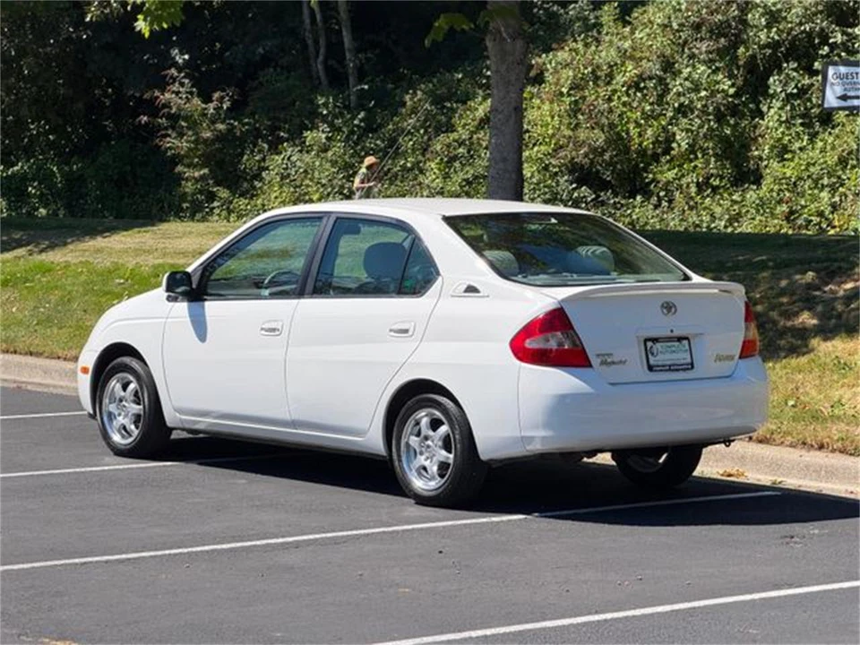 2002 Toyota Prius 1st Gen - Image 5 of 31
