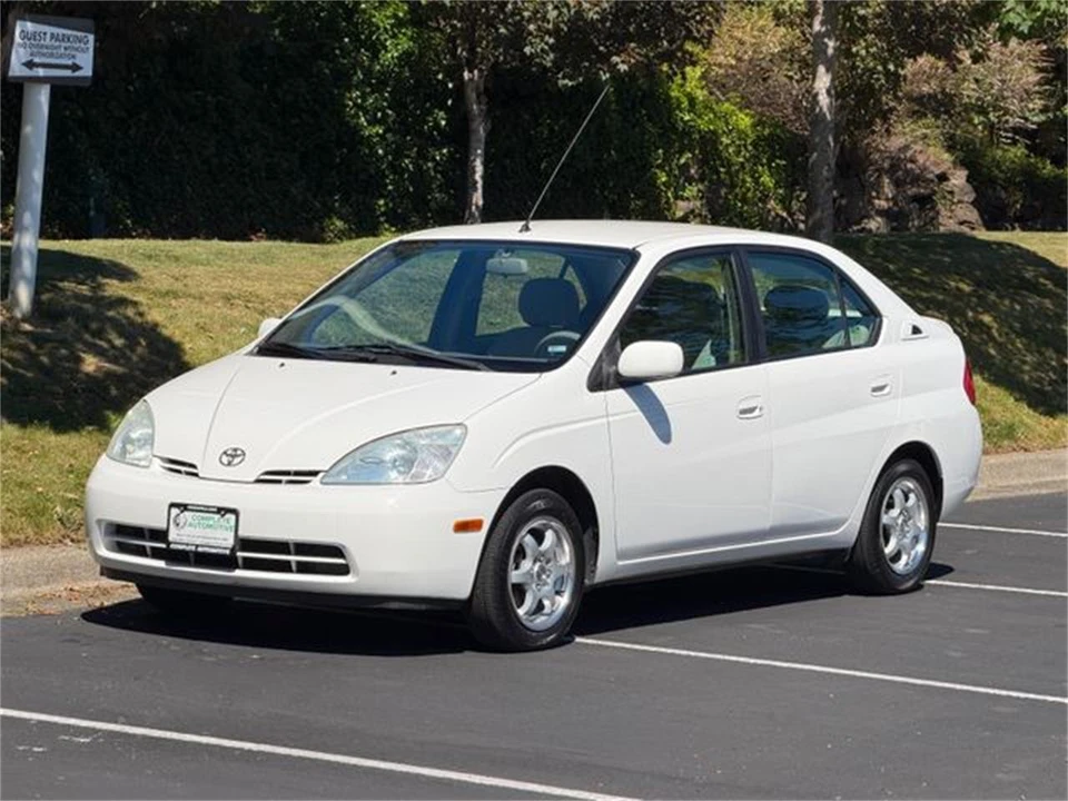 2002 Toyota Prius 1st Gen - Image 3 of 31