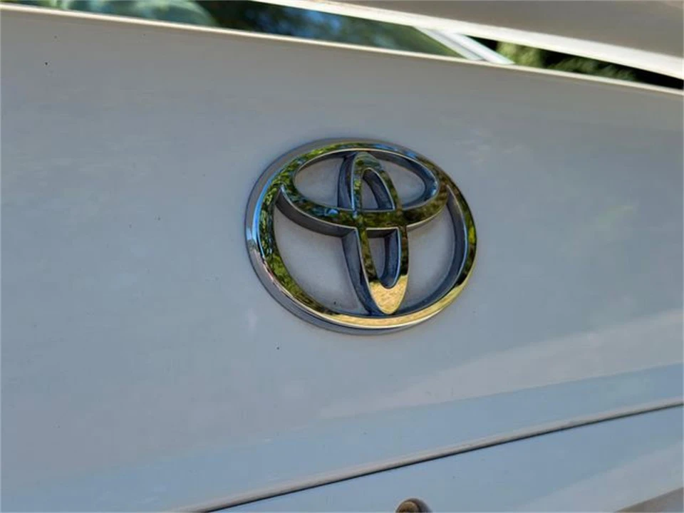 2002 Toyota Prius 1st Gen - Image 15 of 31