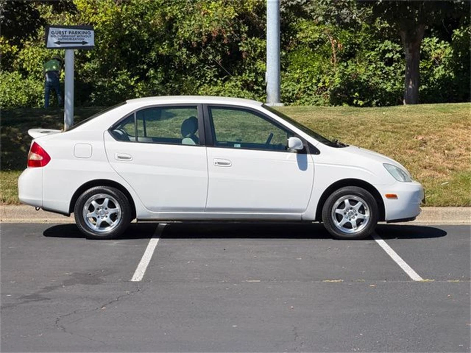 2002 Toyota Prius 1st Gen - Image 7 of 31