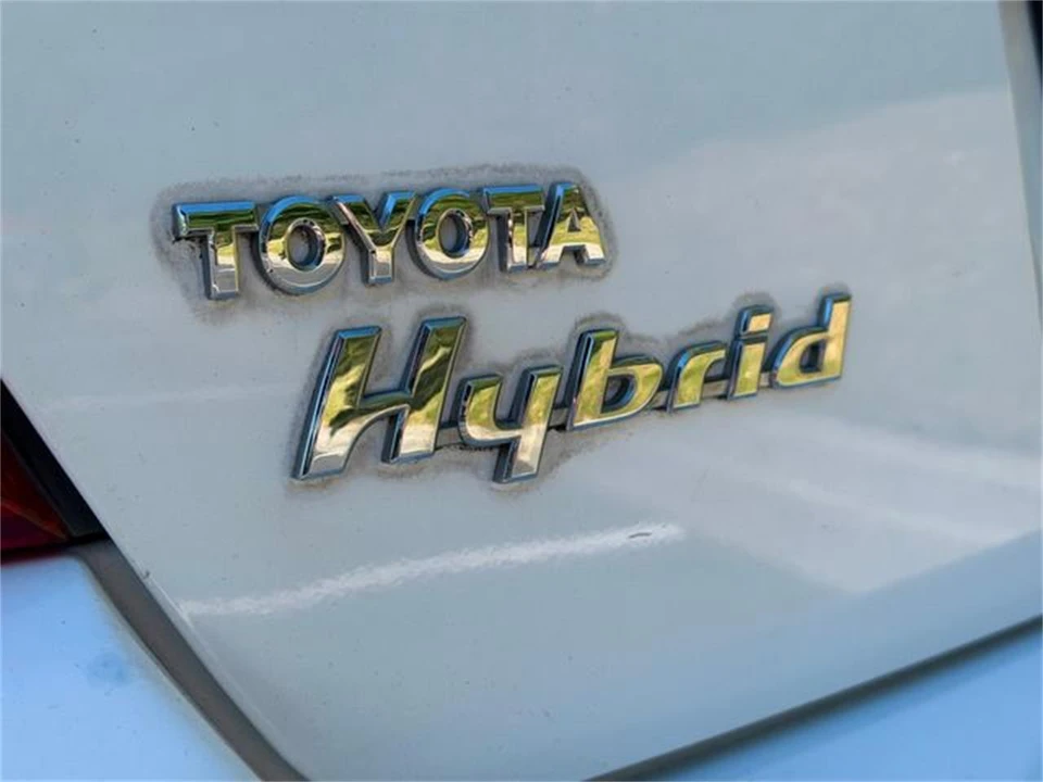 2002 Toyota Prius 1st Gen - Image 14 of 31