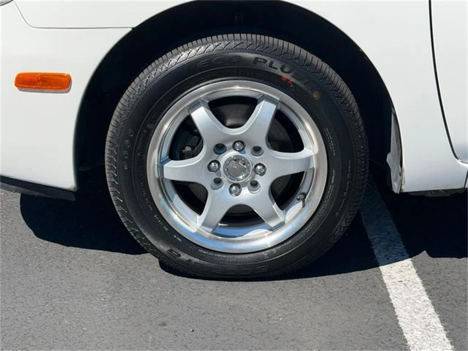 2002 Toyota Prius 1st Gen - Image 12 of 31
