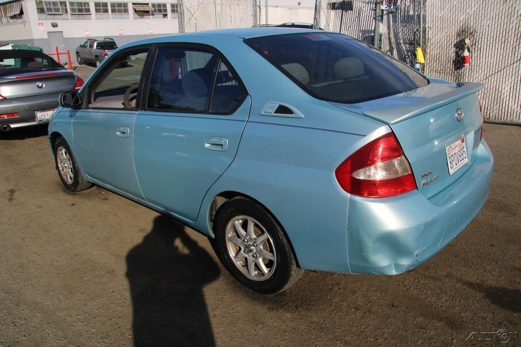 2002 Toyota Prius 1st Gen - Image 5 of 21