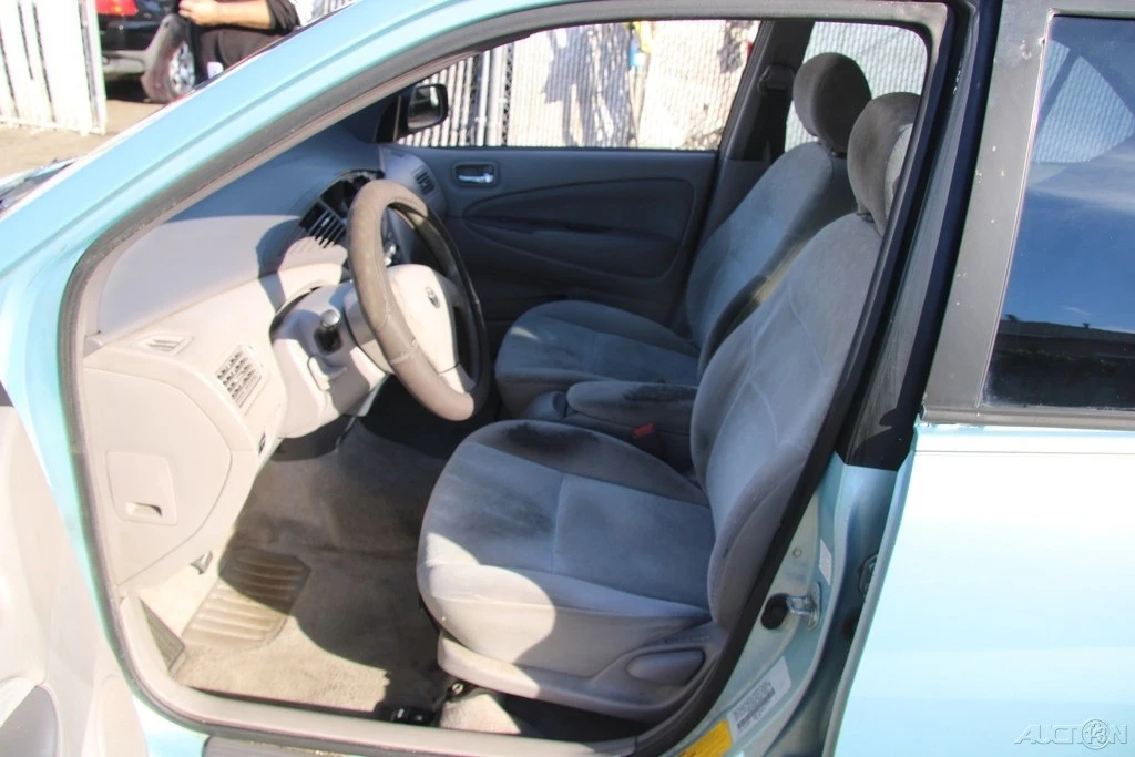 2002 Toyota Prius 1st Gen - Image 14 of 21