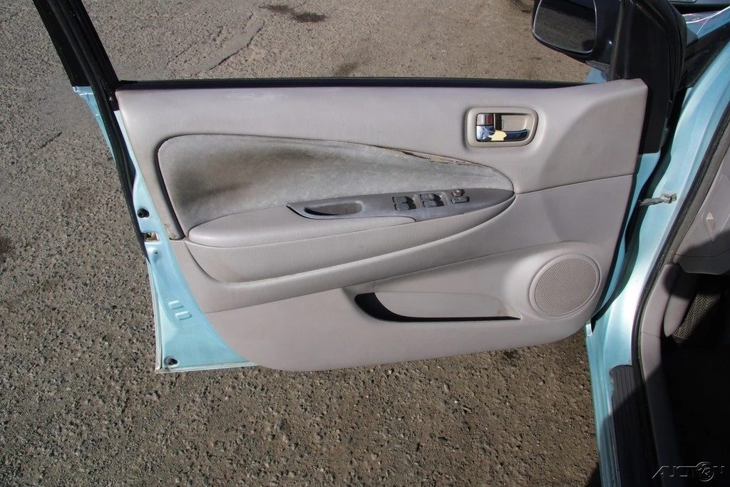 2002 Toyota Prius 1st Gen - Image 13 of 21