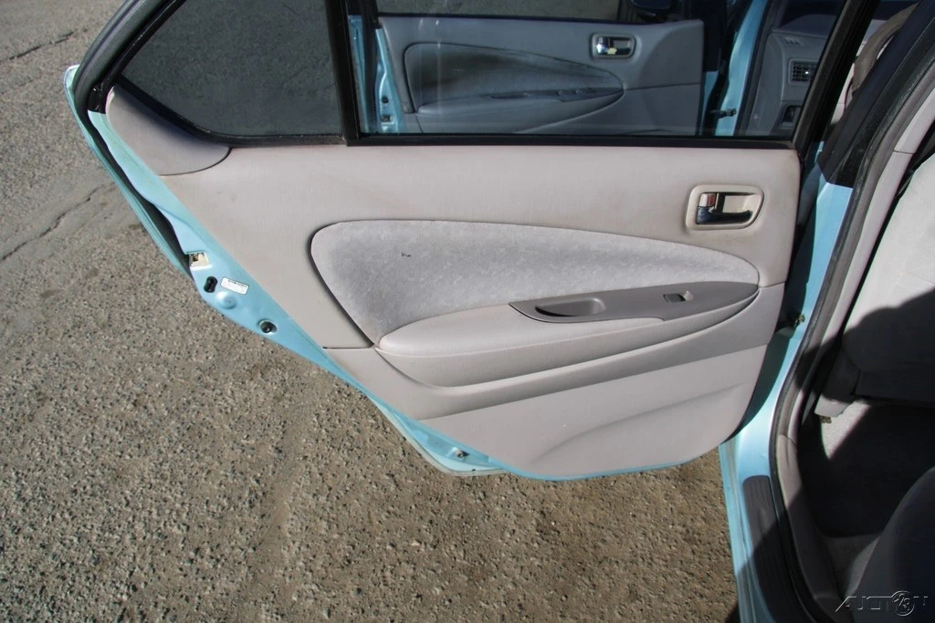 2002 Toyota Prius 1st Gen - Image 19 of 21