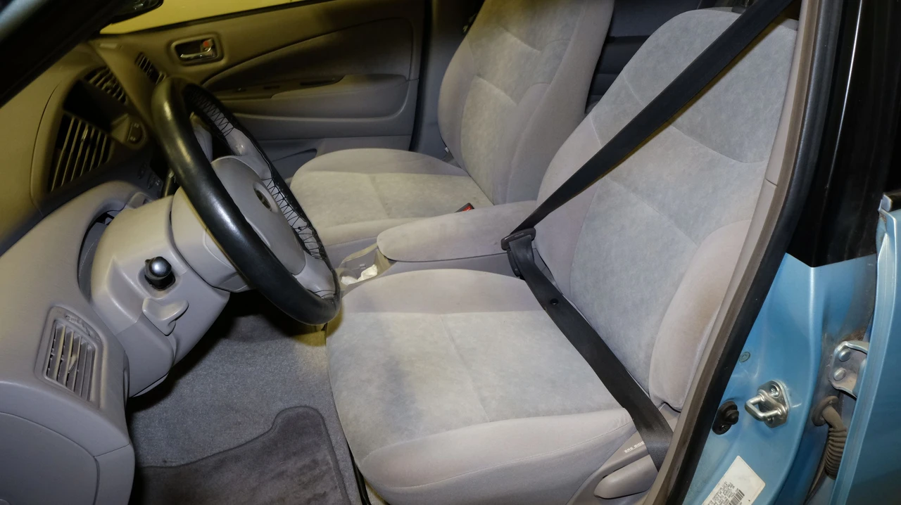 2002 Toyota Prius 1st Gen - Image 3 of 6